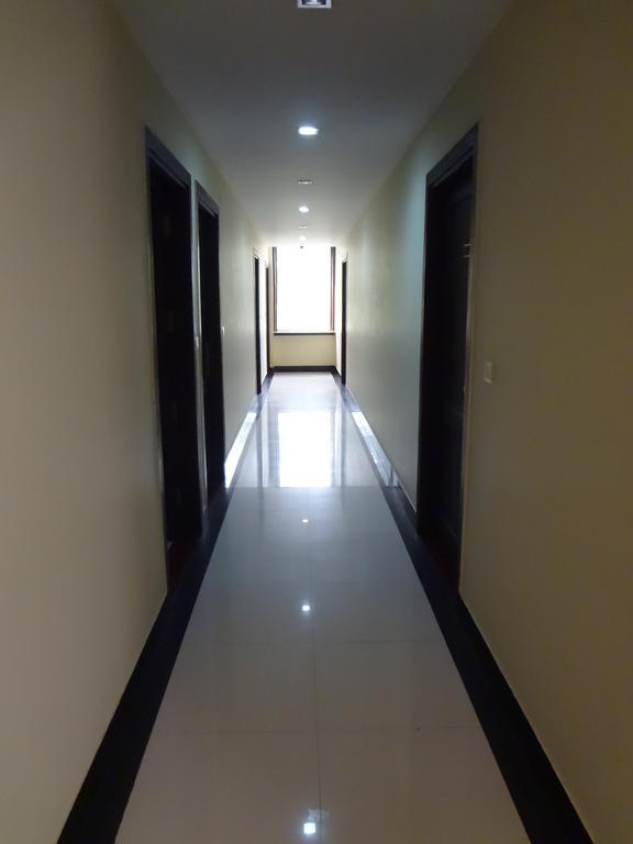 Hotel Siam International Delhi Kültér fotó