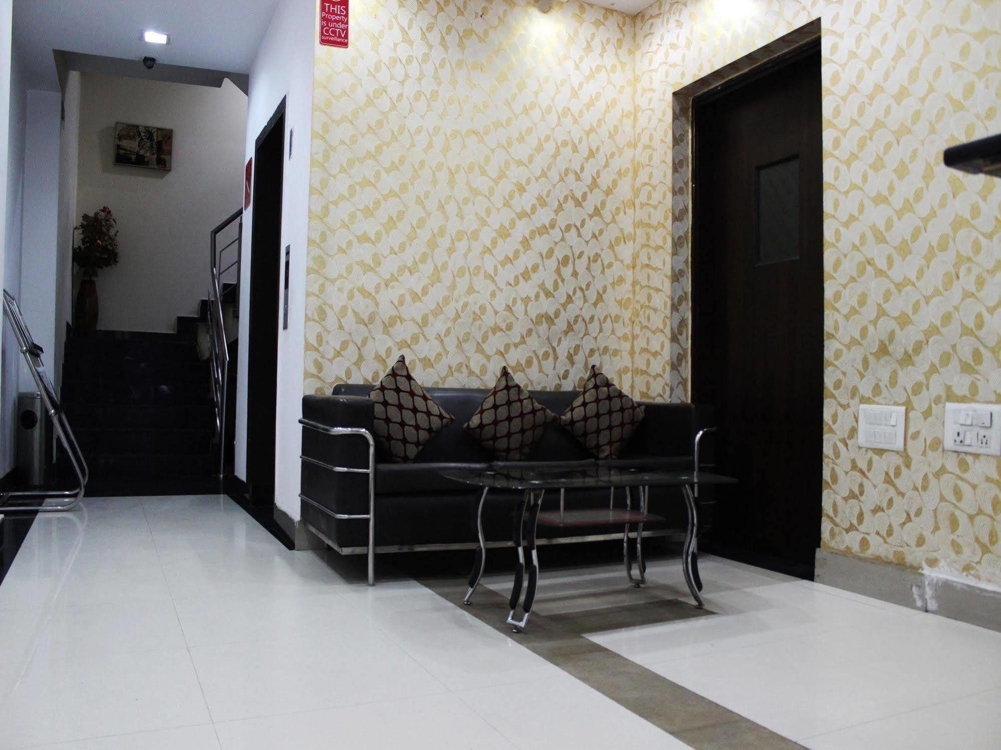 Hotel Siam International Delhi Kültér fotó