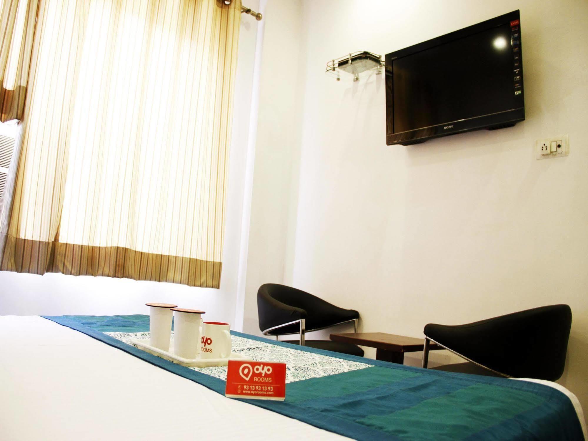 Hotel Siam International Delhi Kültér fotó
