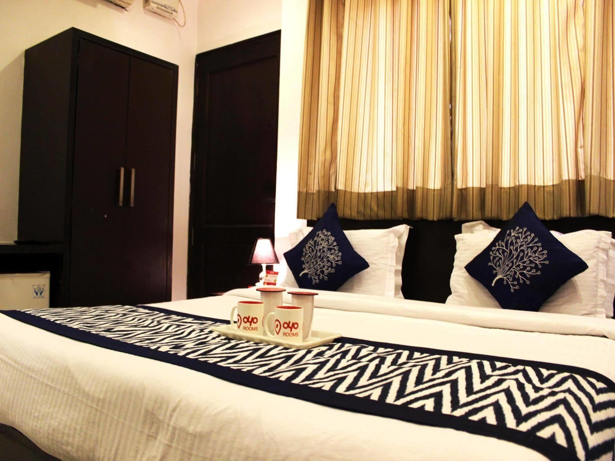Hotel Siam International Delhi Kültér fotó