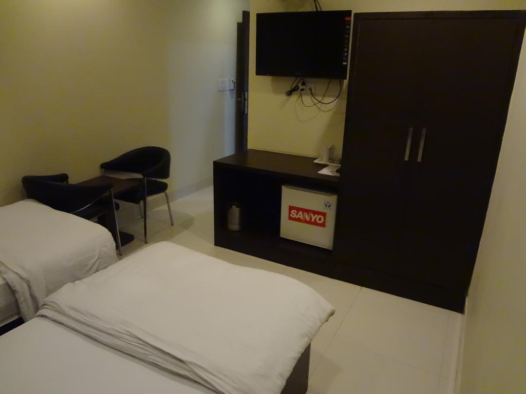Hotel Siam International Delhi Szoba fotó